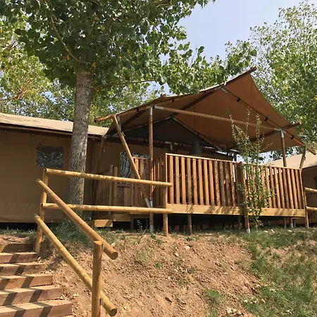 - El Solsones キャンプ場 4*
