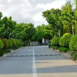 - Càmping El Solsonès Parque de Campismo
