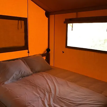 索尔索纳露营别墅旅馆